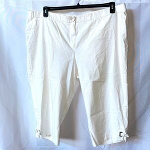 Larry Levine Woman Stretch Capris